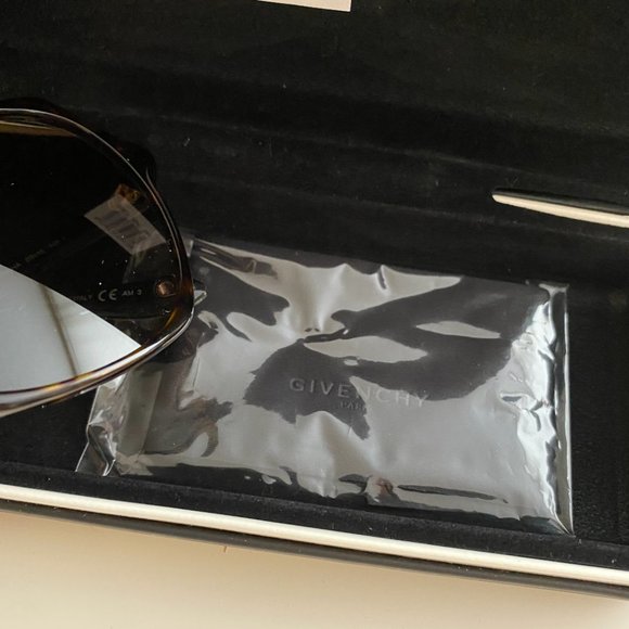 Givenchy Butterfly Sunglasses - Picture 4 of 5